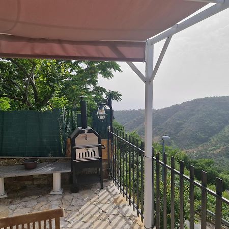 Loft Rosa Con Terrazza, Bagno Privato E Doccia Esterna Hotel Cannicchio Exterior photo